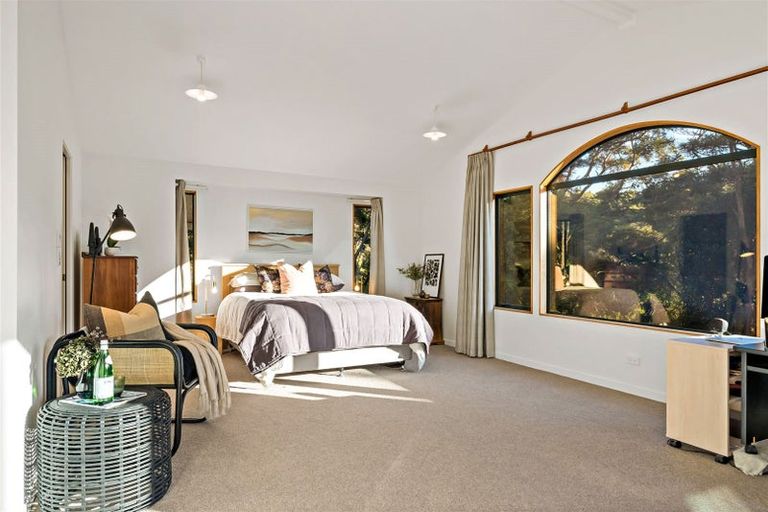 Photo of property in 87 Bethells Road, Waitakere, Henderson, 0782