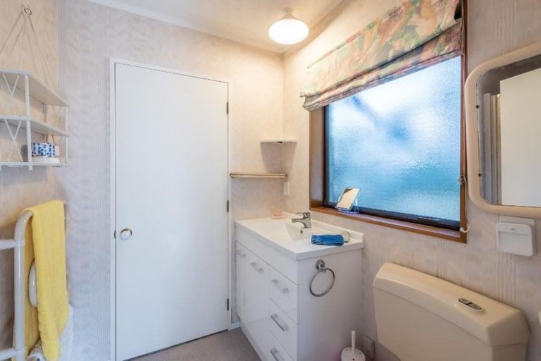 Photo of property in 15 Cedar Drive, Paraparaumu Beach, Paraparaumu, 5032