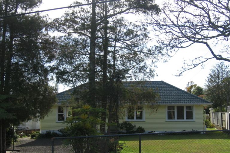 Photo of property in 27 Manuka Street, Stokes Valley, Lower Hutt, 5019