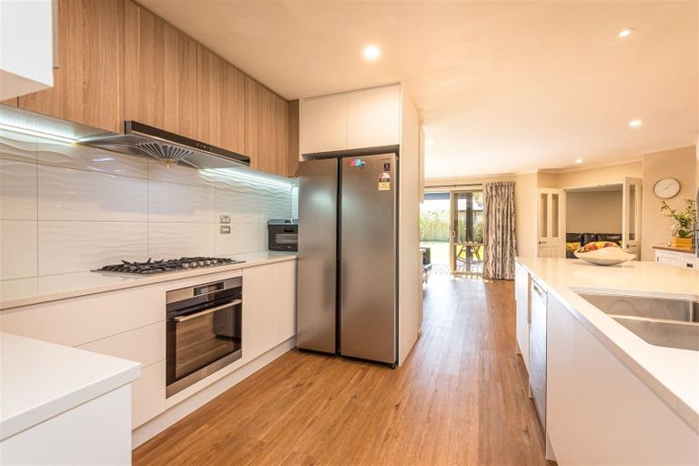 Photo of property in 18 Eaglesome Avenue, Aidanfield, Christchurch, 8025