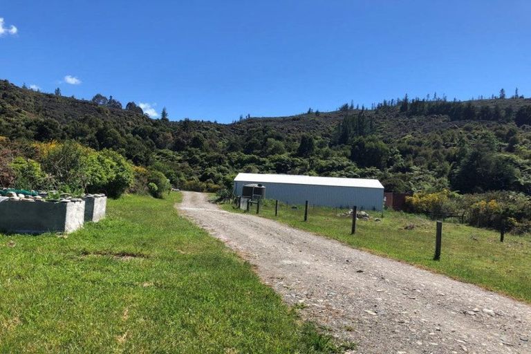 Photo of property in 236 Anatoki Track Road, Takaka, 7183