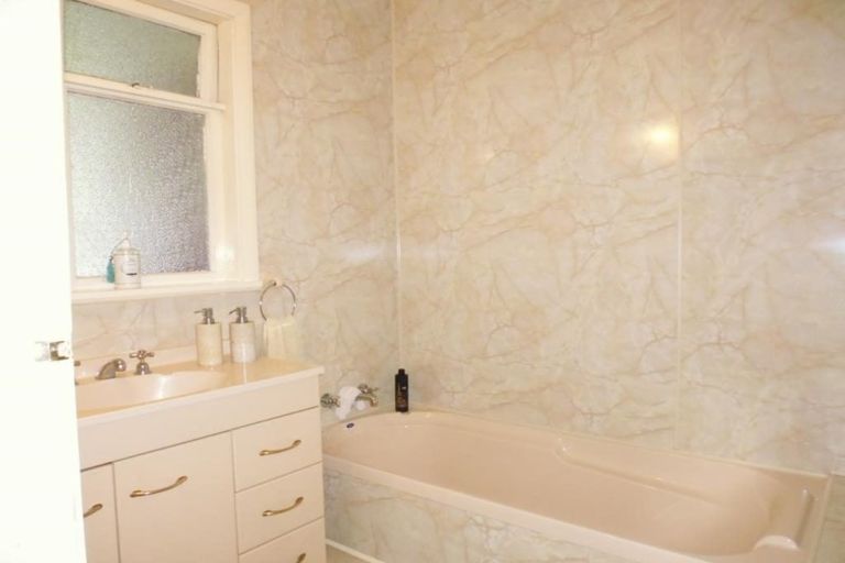 Photo of property in 19 Hugh Duncan Street, Haywards, Lower Hutt, 5018