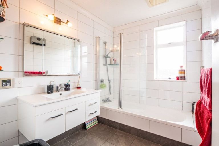 Photo of property in 3 Flower Street, Fairfield, Dunedin, 9018