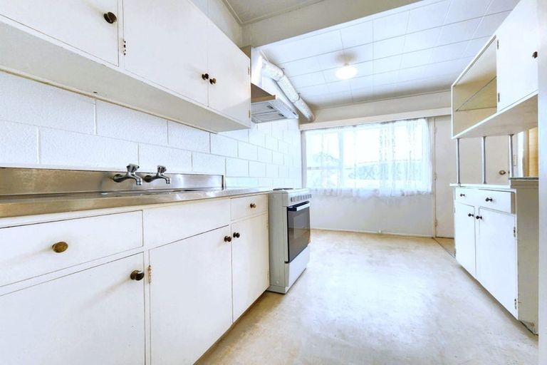 Photo of property in 17 Albert Street, Otahuhu, Auckland, 1062