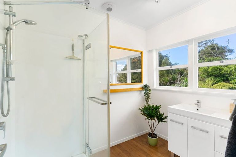 Photo of property in 22 Park Road, Glenfield, Auckland, 0629