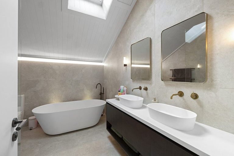 Photo of property in 366 Frankley Road, Ferndale, New Plymouth, 4310