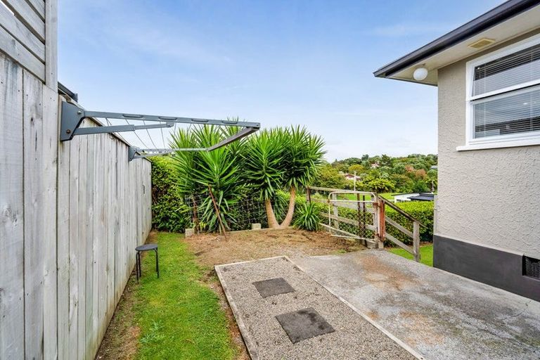Photo of property in 17 Rainsford Street, Moturoa, New Plymouth, 4310
