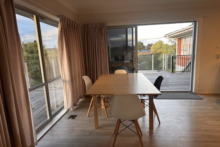 Photo of property in 18 Frank Place, Hillpark, Auckland, 2102