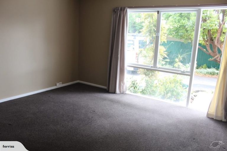 Photo of property in 167 Memorial Avenue, Burnside, Christchurch, 8053