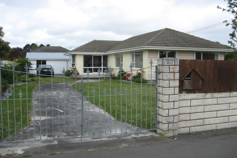 Photo of property in 140 Marshland Road, Shirley, Christchurch, 8061
