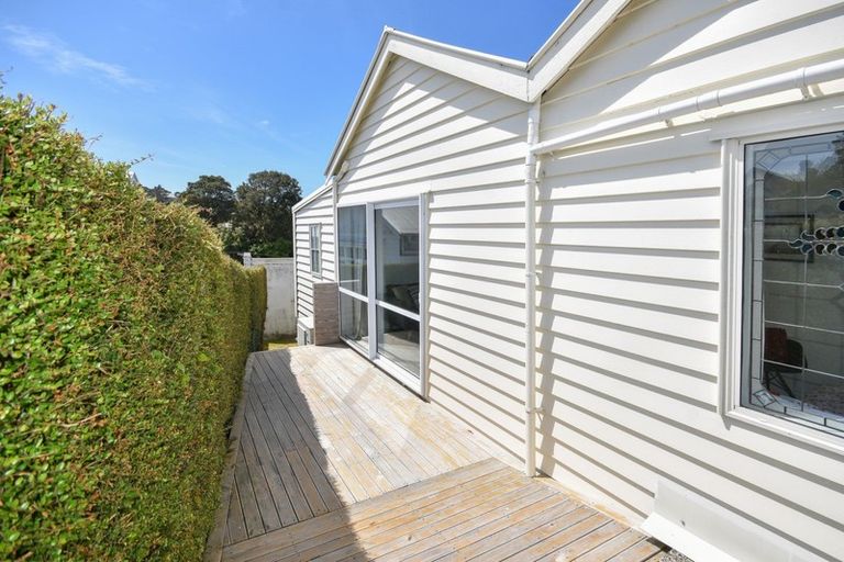 Photo of property in 32 Meadow Street, Mornington, Dunedin, 9011