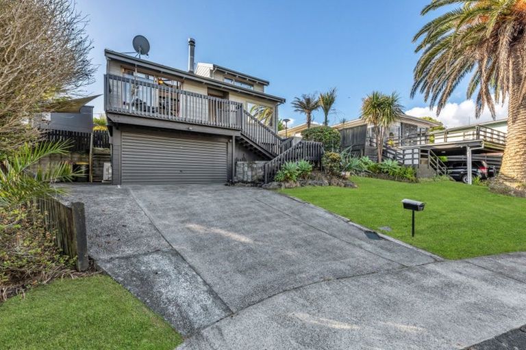 Photo of property in 9 Snowden Place, Opaheke, Papakura, 2113