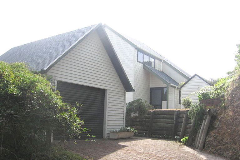 Photo of property in 3 Cardigan Way, Wilton, Wellington, 6012