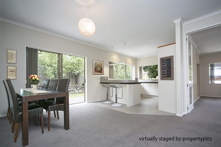 Photo of property in 16d Lincoln Road, Henderson, Auckland, 0610