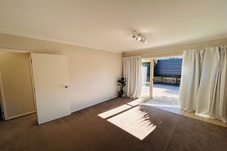 Photo of property in 4/4 Meadow Street, Mount Wellington, Auckland, 1062