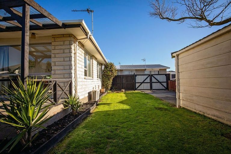 Photo of property in 3/443b Main South Road, Hornby, Christchurch, 8042