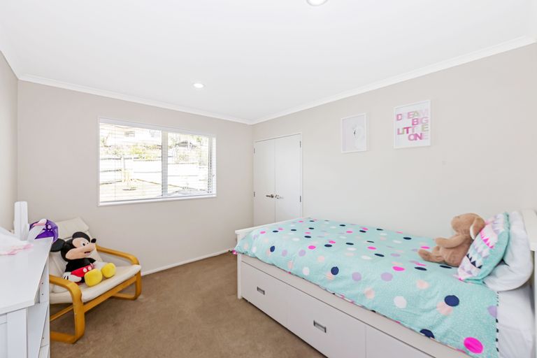 Photo of property in 4 Stella Maris Lane, Silverdale, 0932