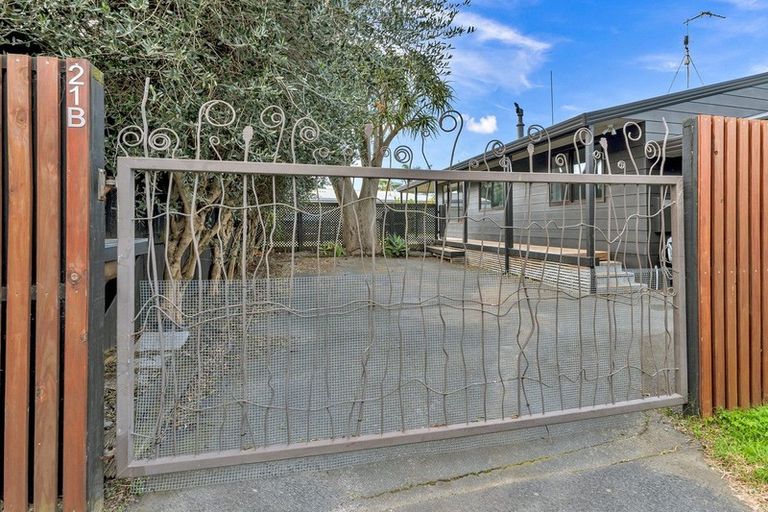 Photo of property in 21b Riverton Road, Mount Maunganui, 3116