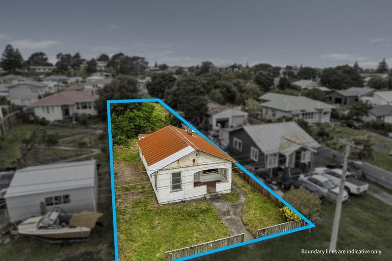 Photo of property in 10 Matai Street, Castlecliff, Whanganui, 4501