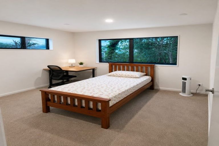 Photo of property in 28b Coburg Street, Henderson, Auckland, 0612