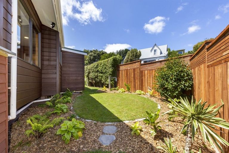 Photo of property in 16 Solway Place, Papakowhai, Porirua, 5024