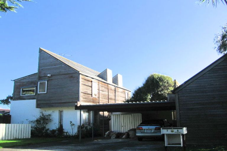 Photo of property in 8 Paua Place, Camborne, Porirua, 5026