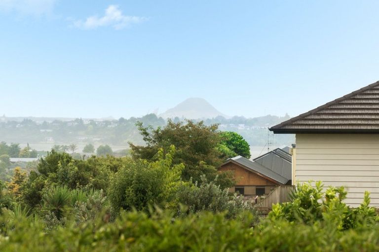 Photo of property in 17 Vanderbilt Place, Welcome Bay, Tauranga, 3112