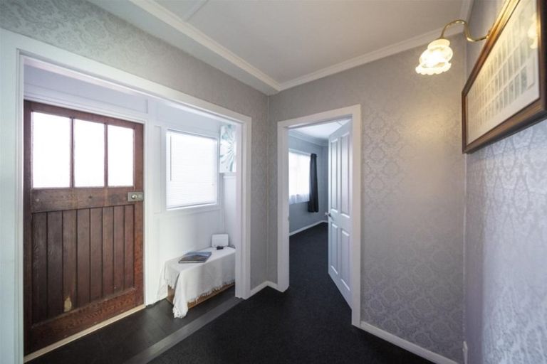 Photo of property in 59 Camberwell Road, Hawera, 4610