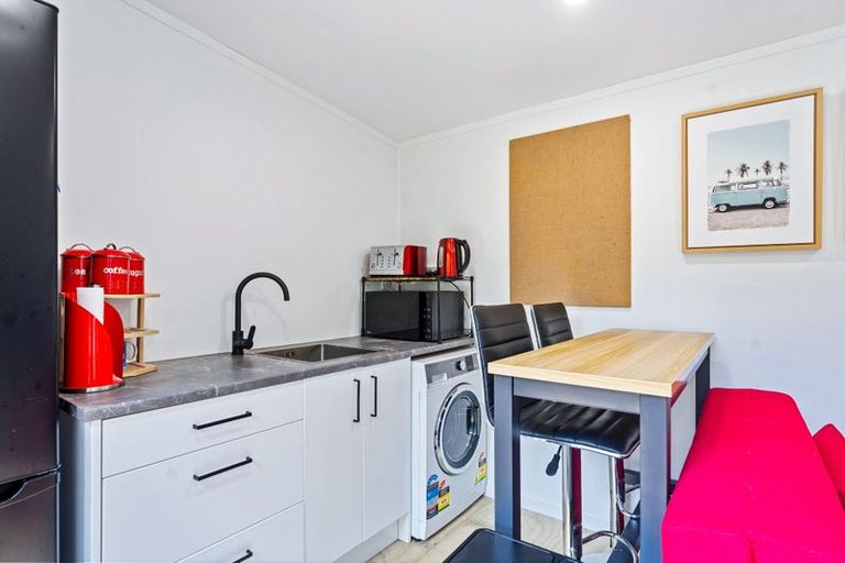 Photo of property in 9 Cotterell Street, Leigh, 0985