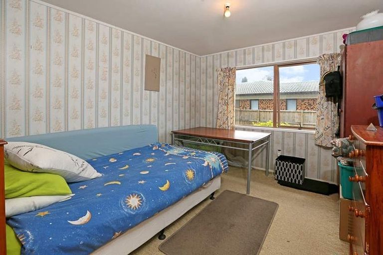 Photo of property in 5 Rathgar Road, Henderson, Auckland, 0610