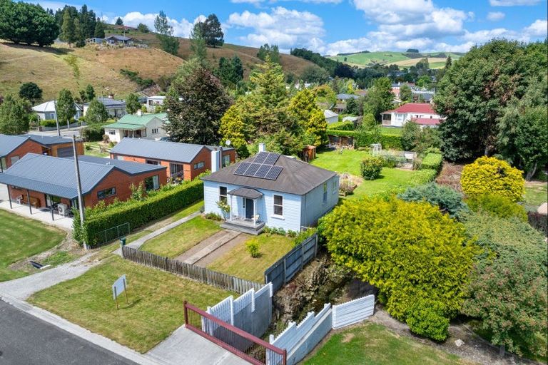 Photo of property in 18 Campbelton Street, Lawrence, 9532