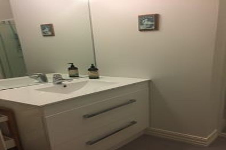 Photo of property in 323b Mount Eden Road, Mount Eden, Auckland, 1024