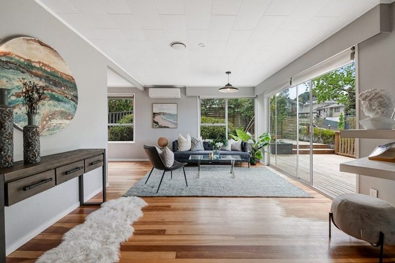 Photo of property in 14 Orton Street, Glenfield, Auckland, 0627