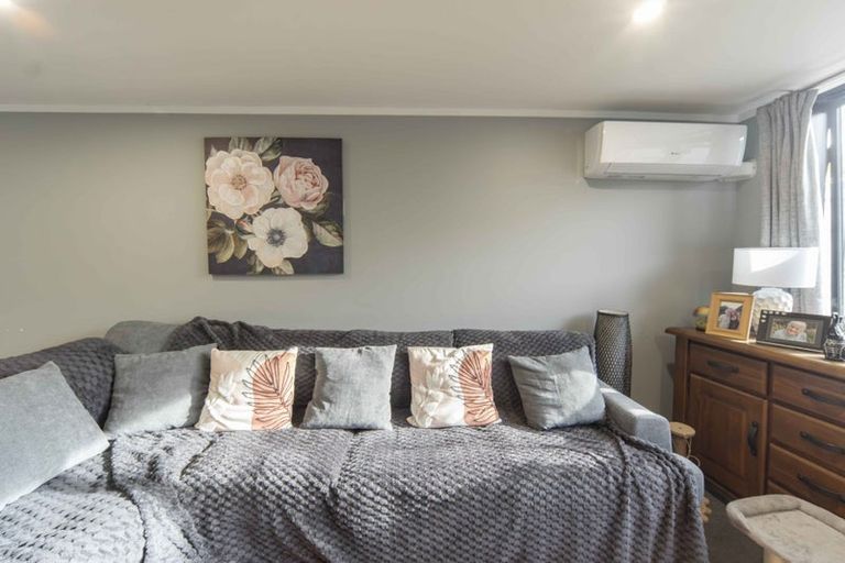 Photo of property in 81 Oakfield Crescent, Pukete, Hamilton, 3200
