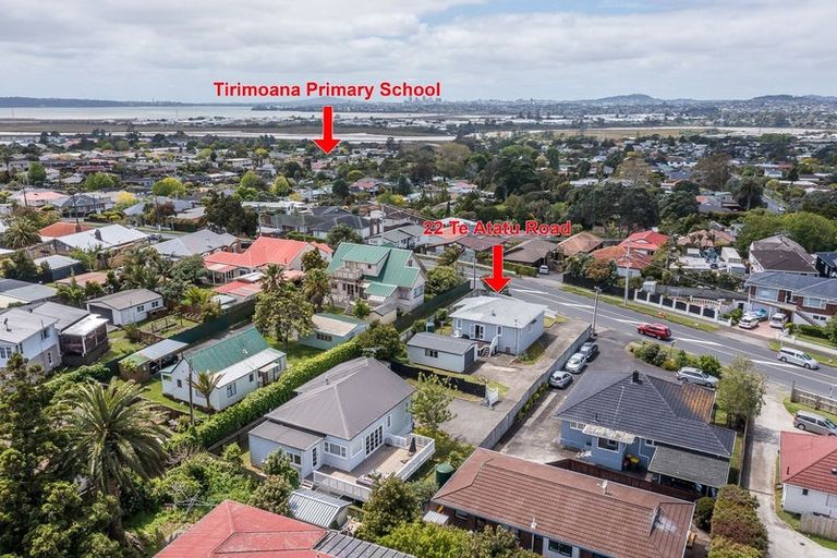 Photo of property in 22 Te Atatu Road, Te Atatu South, Auckland, 0610