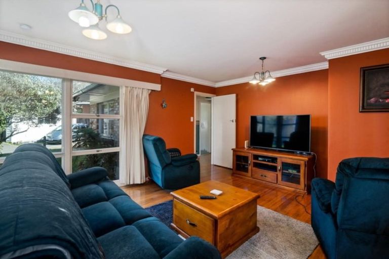 Photo of property in 61 Fairview Road, Western Heights, Rotorua, 3015