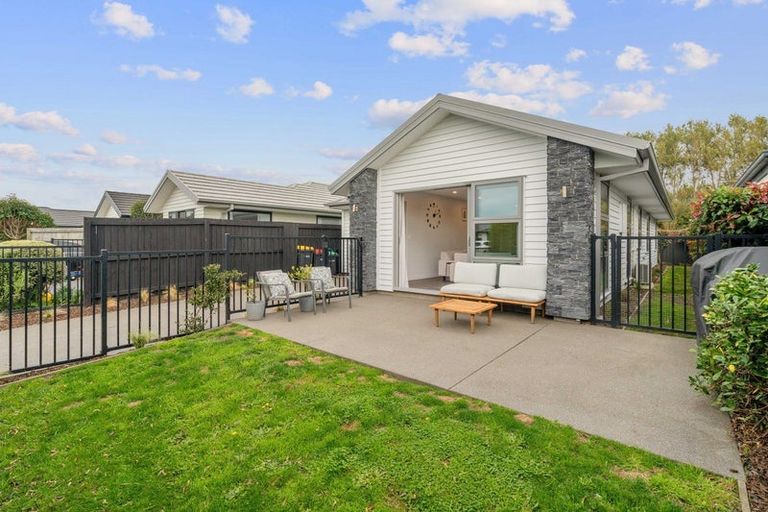 Photo of property in 57 Packard Crescent, Halswell, Christchurch, 8025