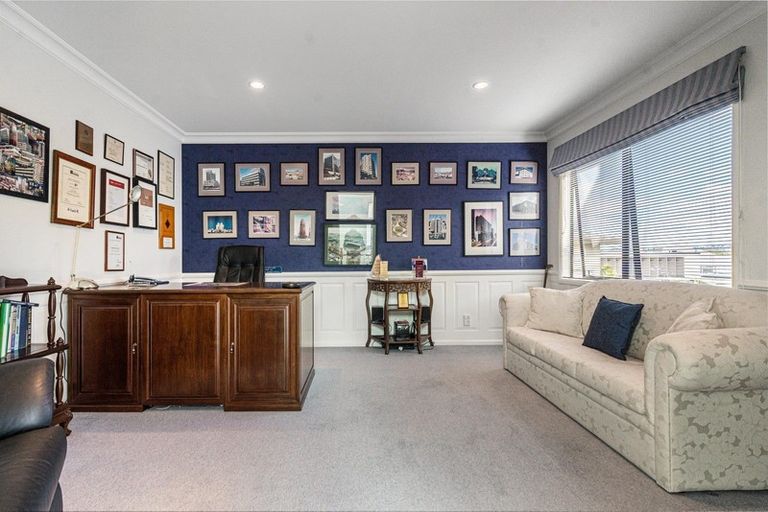 Photo of property in 10 Ander Place, Takapuna, Auckland, 0622