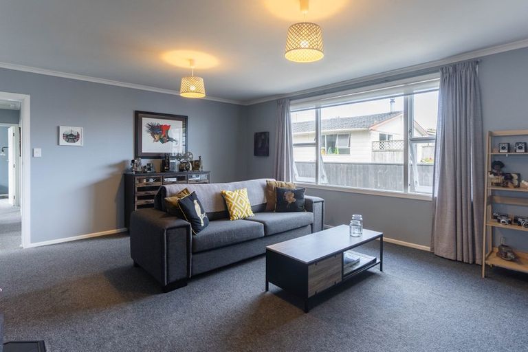 Photo of property in 16 Kaka Road, Raumati Beach, Paraparaumu, 5032