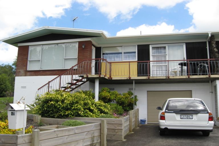 Photo of property in 2a Lynley Terrace, Pukekohe, 2120