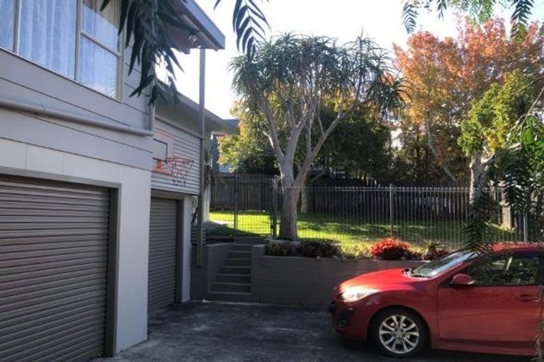 Photo of property in 1 Moa Place, Onerahi, Whangarei, 0110