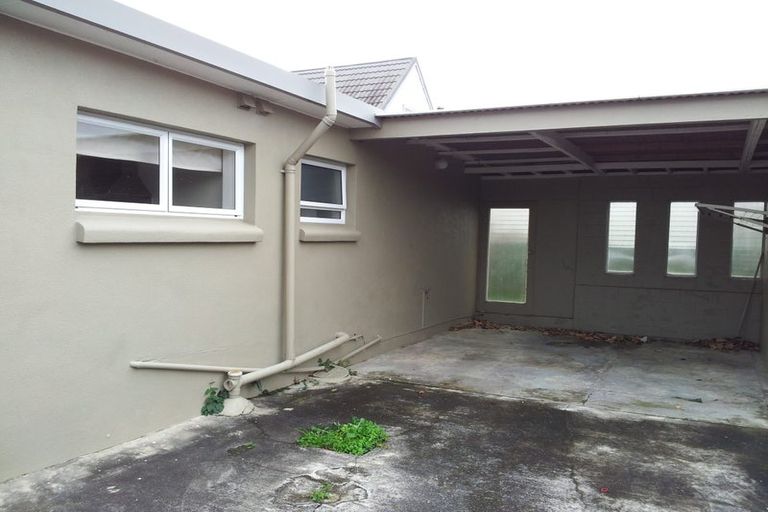 Photo of property in 2/9 Hamilton Road, Papatoetoe, Auckland, 2025