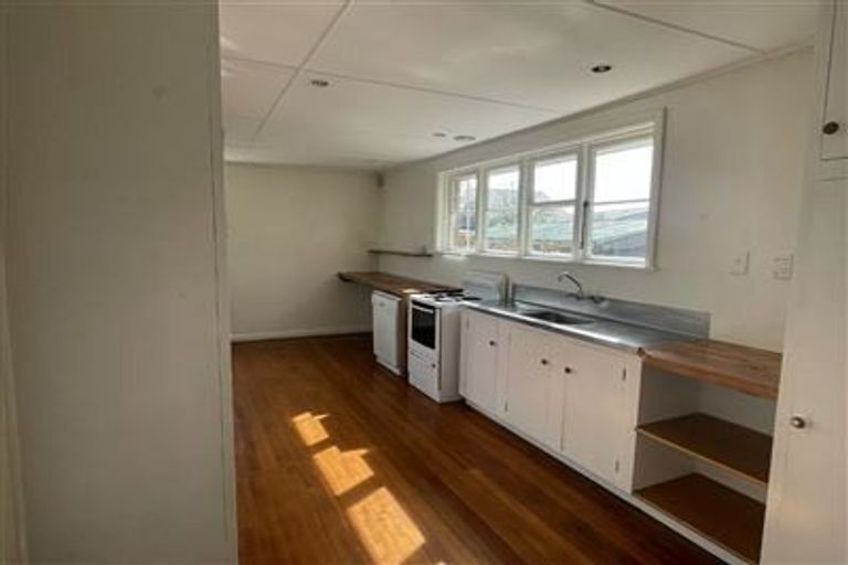 Photo of property in 13 Hillary Crescent, Upper Riccarton, Christchurch, 8041