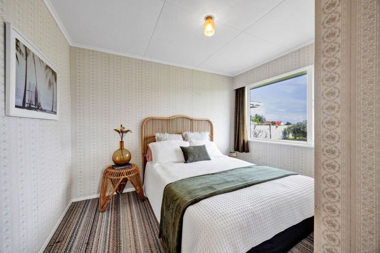 Photo of property in 46 Heaphy Road, Opunake, 4616