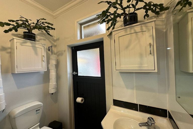 Photo of property in 67 Browne Street, Waitara, 4320