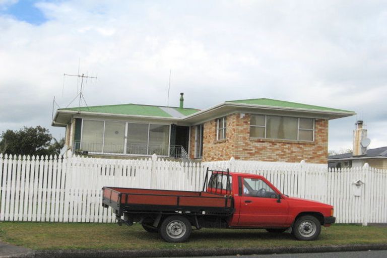 Photo of property in 16 Erin Street, Tikipunga, Whangarei, 0112