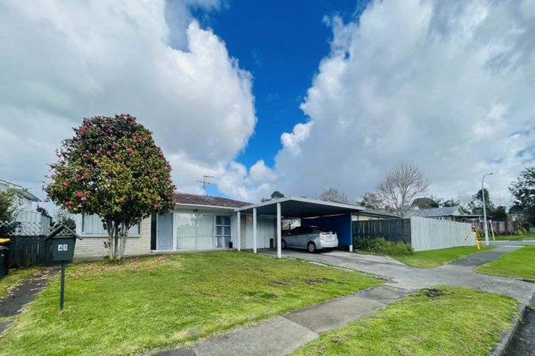 Photo of property in 43 Kurnell Drive, Botany Downs, Auckland, 2010