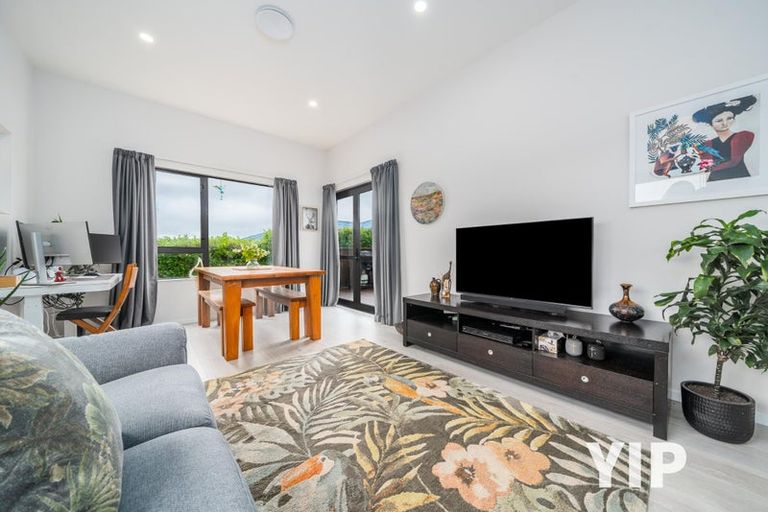 Photo of property in 6 Carmichael Street, Johnsonville, Wellington, 6037