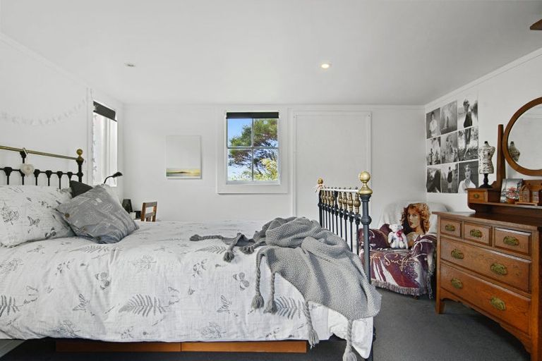 Photo of property in 26a Awhiorangi Promenade, Swanson, Auckland, 0816