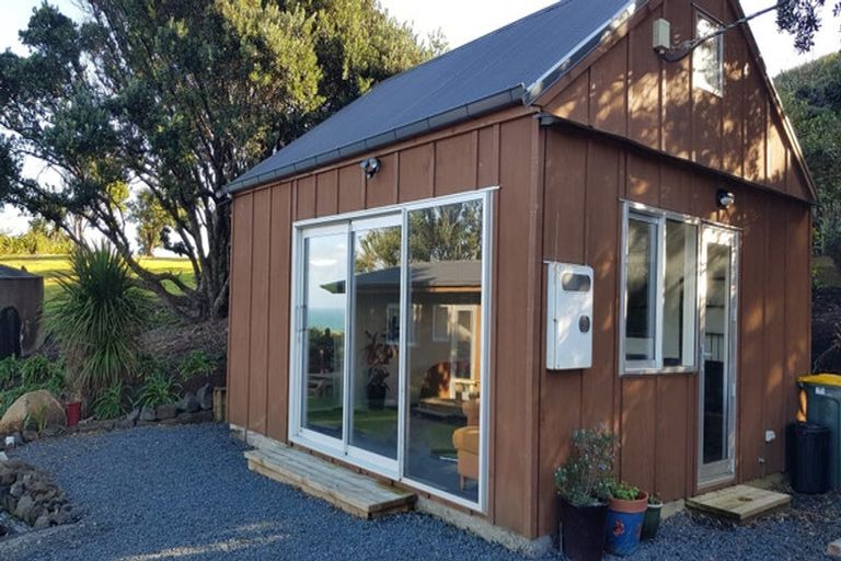 Photo of property in 459 Oaia Road, Muriwai, 0881